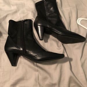 Aquatalia waterproof boots size 8.5